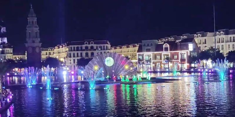 Watch the Colors of Venice Show